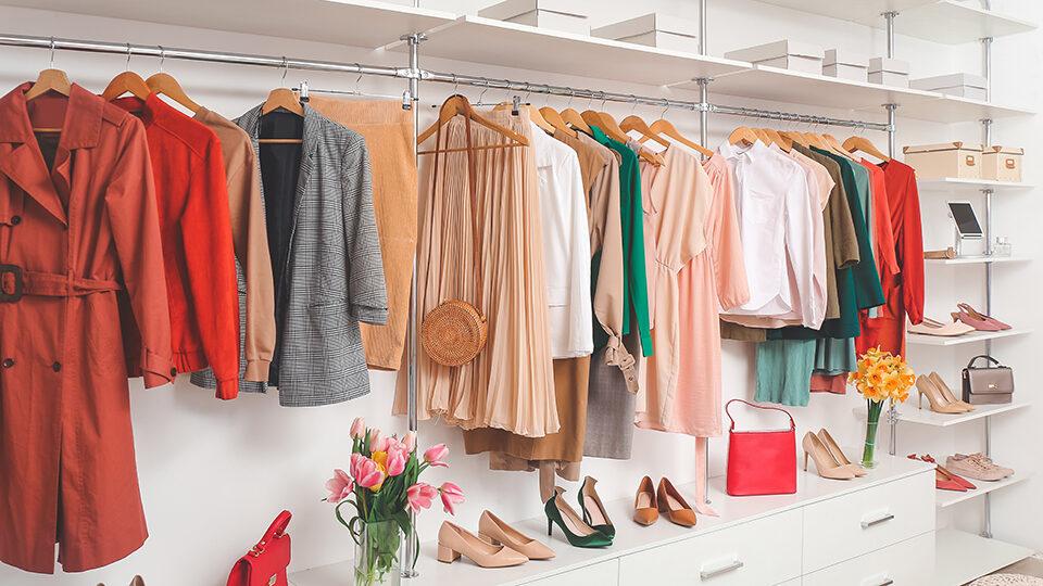 Capsule Wardrobe: Kurang Lebih Baik – Jalan Menuju Gaya Abadi